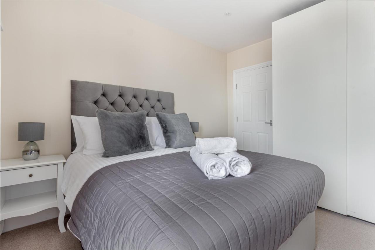 Guest Homes - Trinity Apartment Вустер Екстер'єр фото